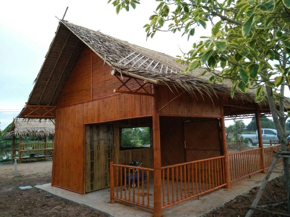 ร้านอาหารทรงไทยหลังคามุงจาก