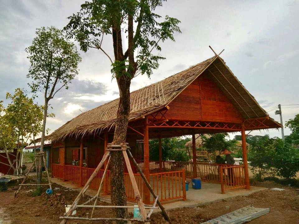 ร้านอาหารไม้ใผ่ทรงไทย